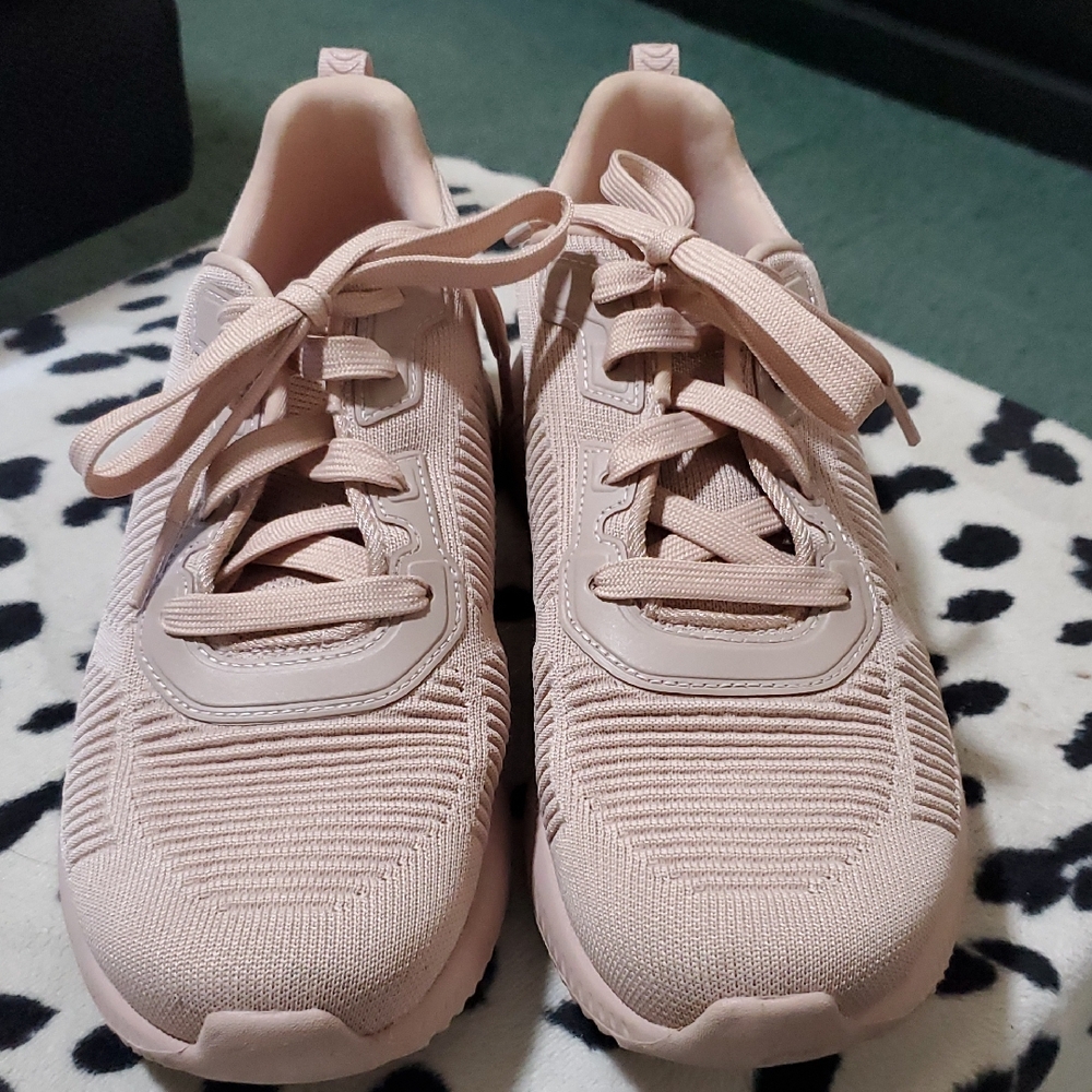 Skechers Bobs Women's Blush Pink Sneakers Size 8.5